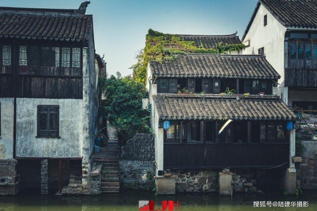 宋祖儿没事了，新剧《艰难的制造》正式待播，95花的格局要变！